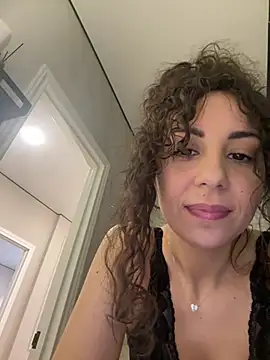 Chat +18 de curly_jade ao vivo