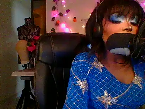 Anaconda2350: онлайн-секс-чат