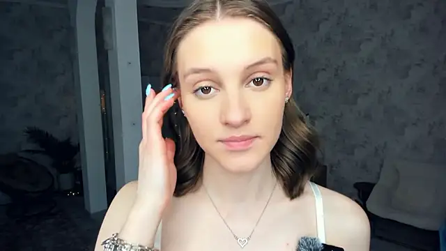 LianneBynonn Live XXX chat