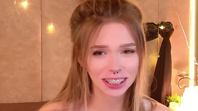 Sierra_Fane live XXX chat