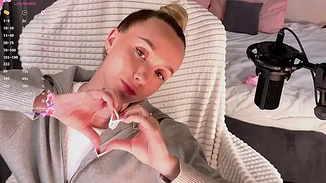 HollisBeckett Live XXX-chat