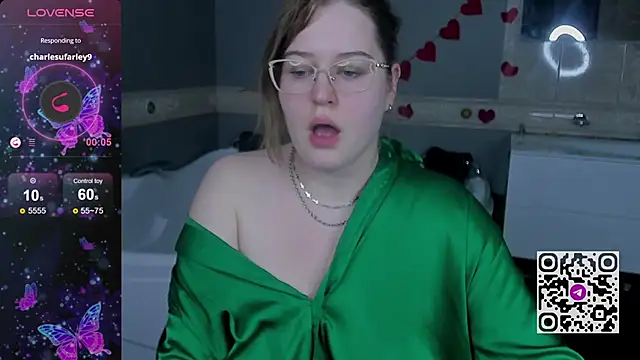 HelenHartt 现场XXX聊天