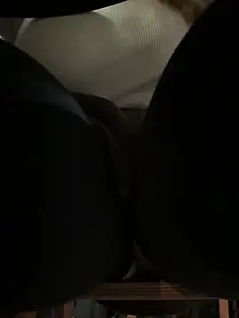 PumaShyXD élő XXX-chatje