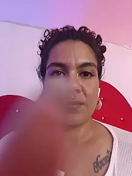 Chat +18 de nicolette_rock ao vivo