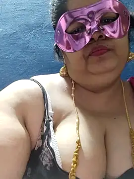 tamilthanushri 即時 XXX 聊天