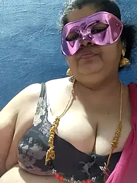 Show de tamilthanushri na webcam