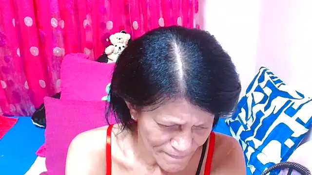 SLUTTYROXY 现场XXX聊天