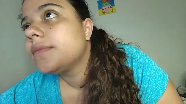 Chatroom XXX en direct de luisahot_9727