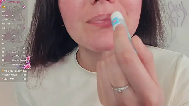 AnnettWildin live XXX chat