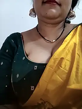 Nyra-23のウェブカメラショー