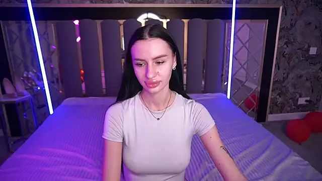 Snow_WhiteeeX Adlı Modelin Canlı XXX Sohbeti