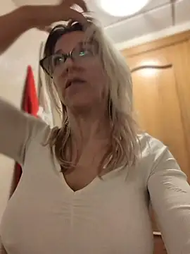 ManuelaX 网络视讯表演