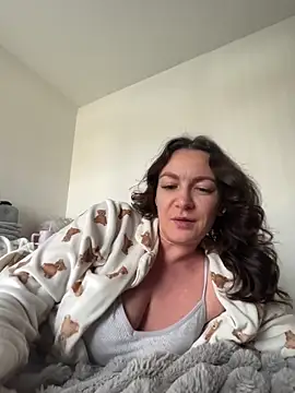 Chat +18 de callmegoddessx ao vivo