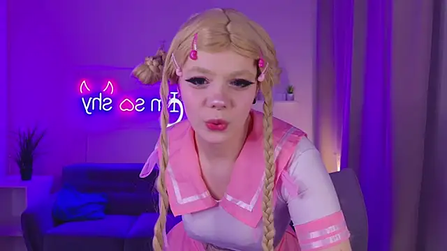 Waifu_Ketrin Adlı Modelin Canlı XXX Sohbeti