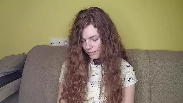 RayaNenlia Chat XXX in diretta