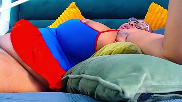 GoddessTitts élő XXX-chatje