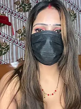 CUTI-NAINA élő XXX-chatje