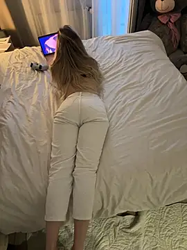 دردشة AnnaAngelis الجنسية المباشرة