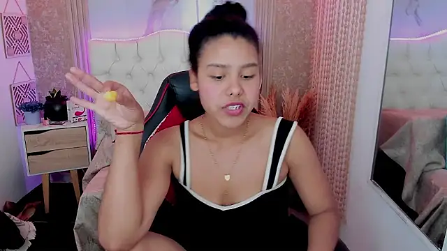 AriaVega élő XXX-chatje