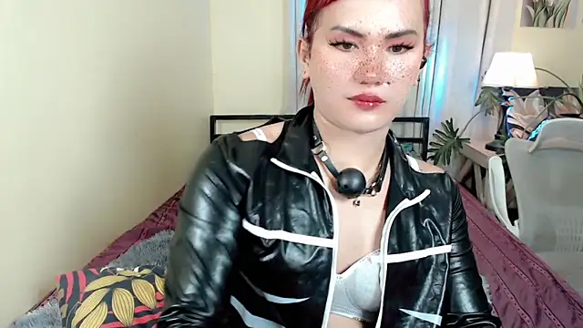 beatrice_21 Show in webcam