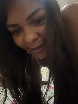 Indiazinhaxn Live XXX chat