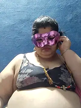 tamilthanushri Chat XXX live