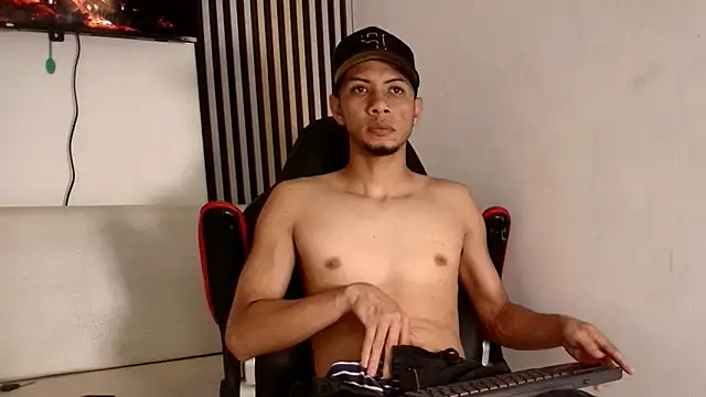 Jordan_Crew élő XXX-chatje