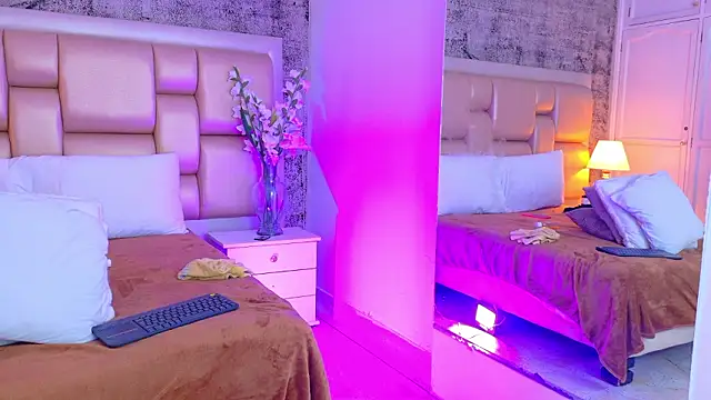 SelennaCooper webcam show