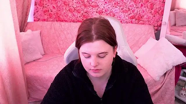 KristiFoxy Adlı Modelin Canlı XXX Sohbeti