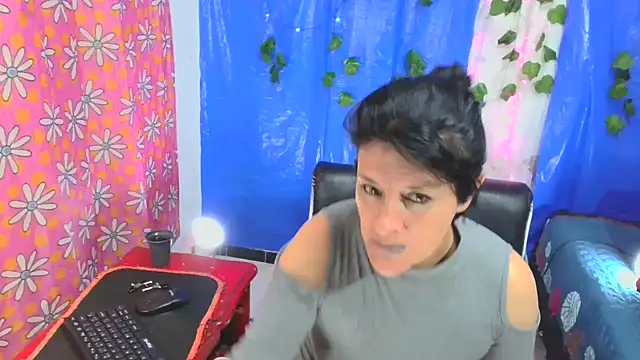 Czat XXX na żywo – Kimmysander