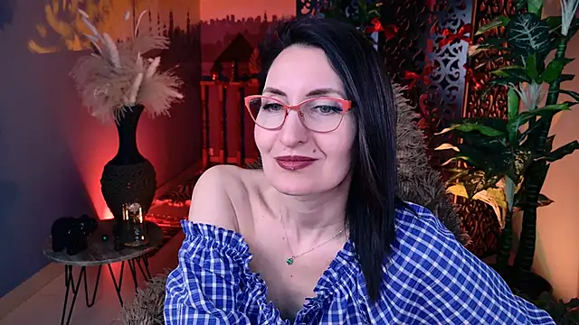 UnaTerra's Live XXX Chat