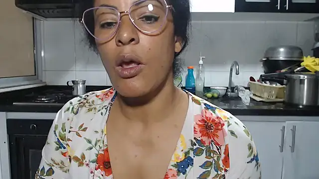 kateleyagrey – Live XXX-chat