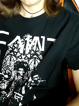 Aashikalaa's Live XXX Chat