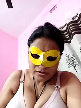 Gullapi Adlı Modelin Web Kamerası Şovu