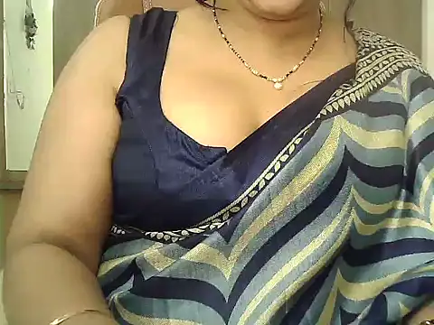 Spandana_Sweety Adlı Modelin Canlı XXX Sohbeti