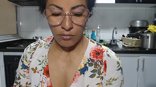 Chat XXX en directo de kateleyagrey