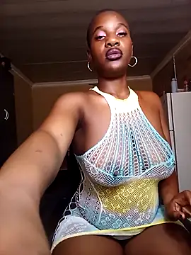 NaturalStunner6913 Chat XXX live