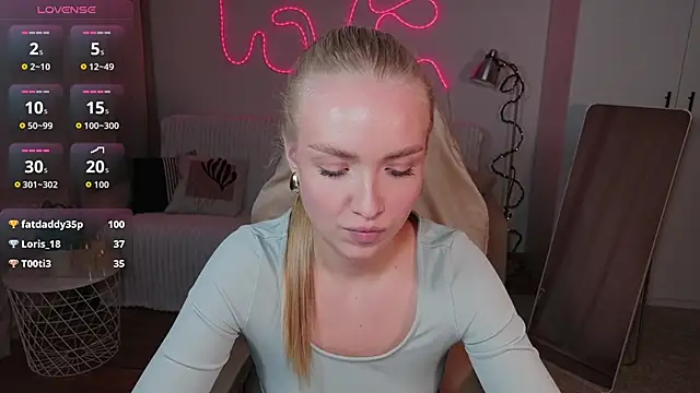 TessaGrays 现场XXX聊天