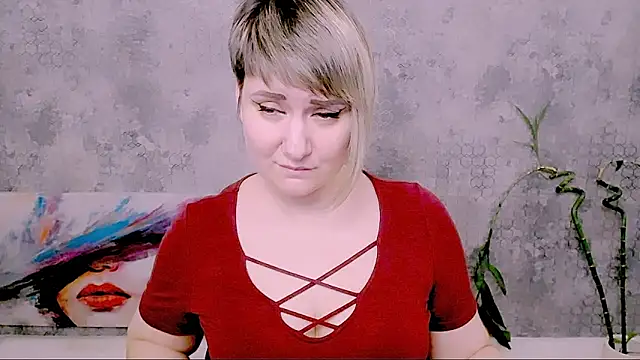 Онлайн чат XXX Djullia