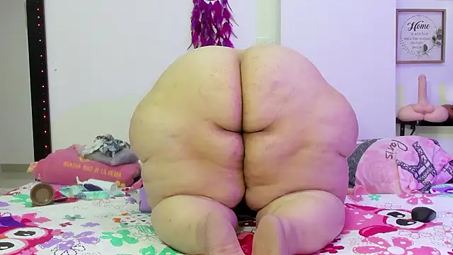 QUEEN_MANDY_BBW Chat XXX in diretta