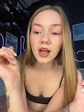 MilaMoone Live XXX-Chat