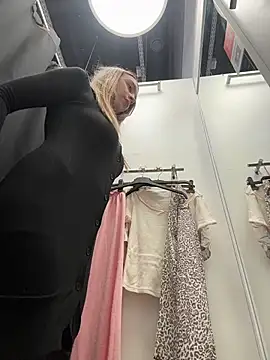 SashaCattのライブXXXチャット