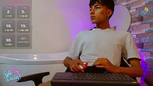 Chat XXX en directo de osamu_tay