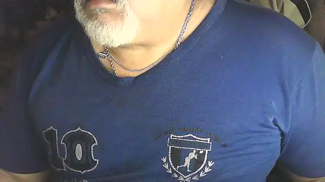 XXX chat uživo modela cashot58