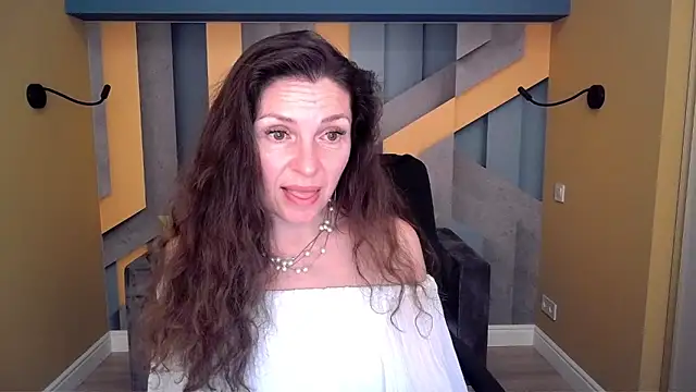 EllaLong Adlı Modelin Canlı XXX Sohbeti