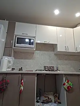 LaliaMia: διαδικτυακό σόου στην κάμερα