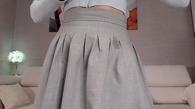 yummy_blonde's Webcam Show