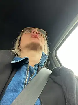 XXX chat uživo modela casalinga88