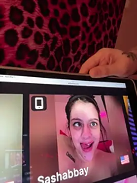 Sashabbay 在線直播表演