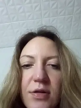 Chat +18 de KattyLuuu ao vivo